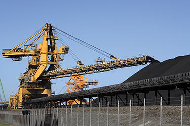 13 tonne Luffing Cylinder overhaul for Newcastle coal terminal